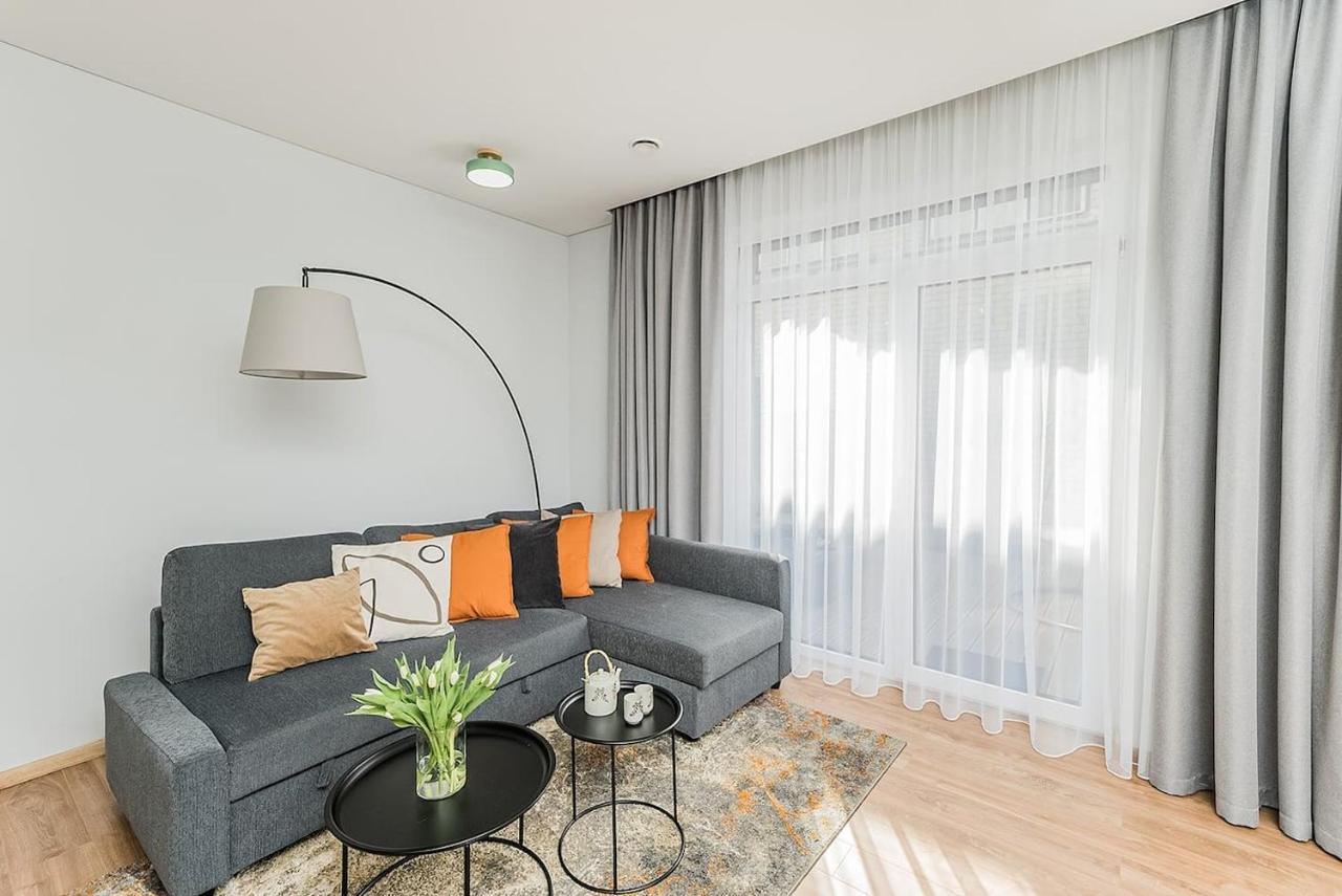 Lovely Apartment With Private Terrace By Urban Rent Κάουνας Εξωτερικό φωτογραφία
