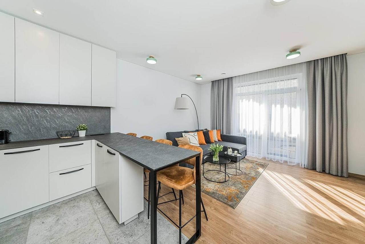 Lovely Apartment With Private Terrace By Urban Rent Κάουνας Εξωτερικό φωτογραφία