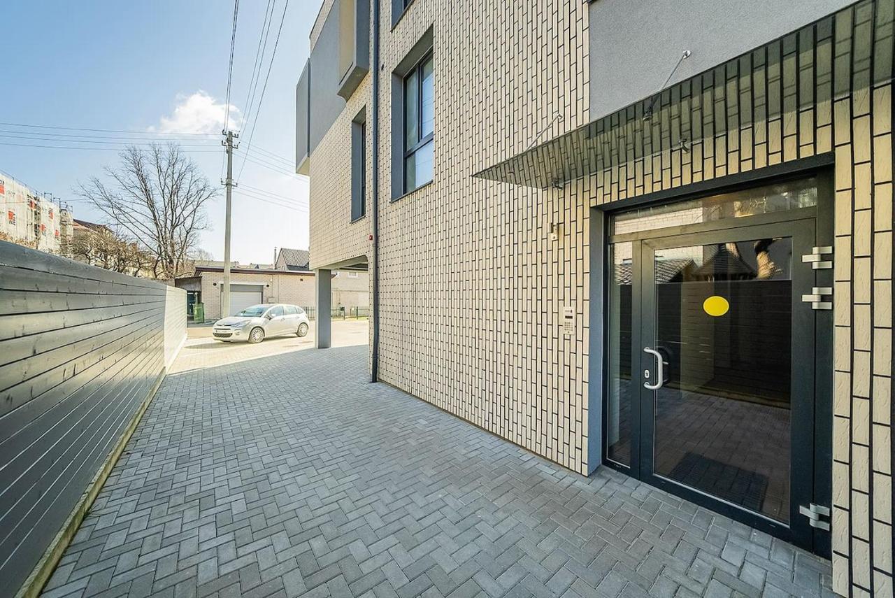 Lovely Apartment With Private Terrace By Urban Rent Κάουνας Εξωτερικό φωτογραφία
